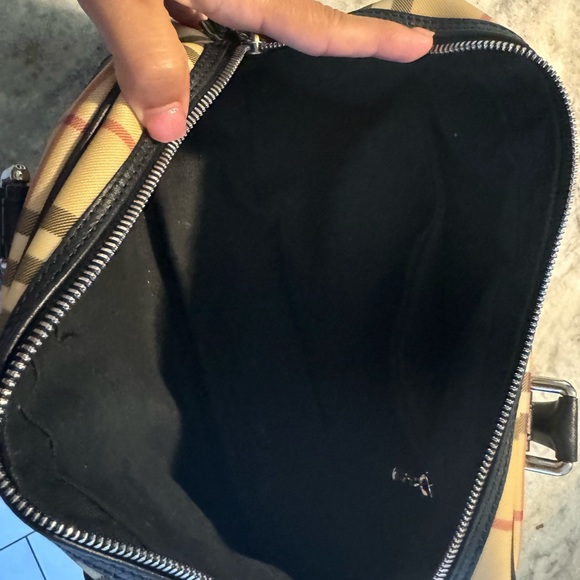 Burberry small bag in excellent condition - Picture 6 of 7